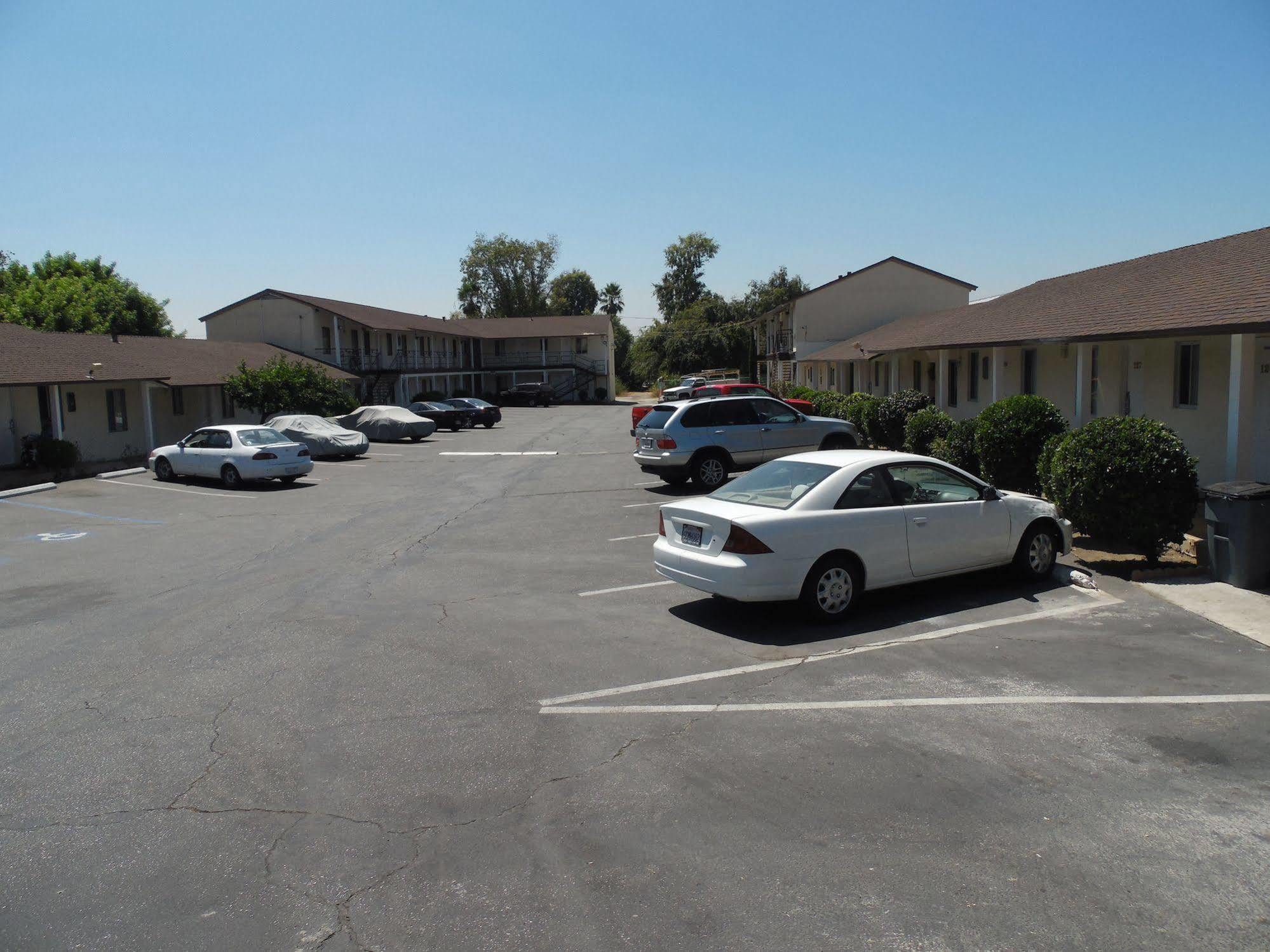 Hi-Way Host Motel Pasadena Exterior foto